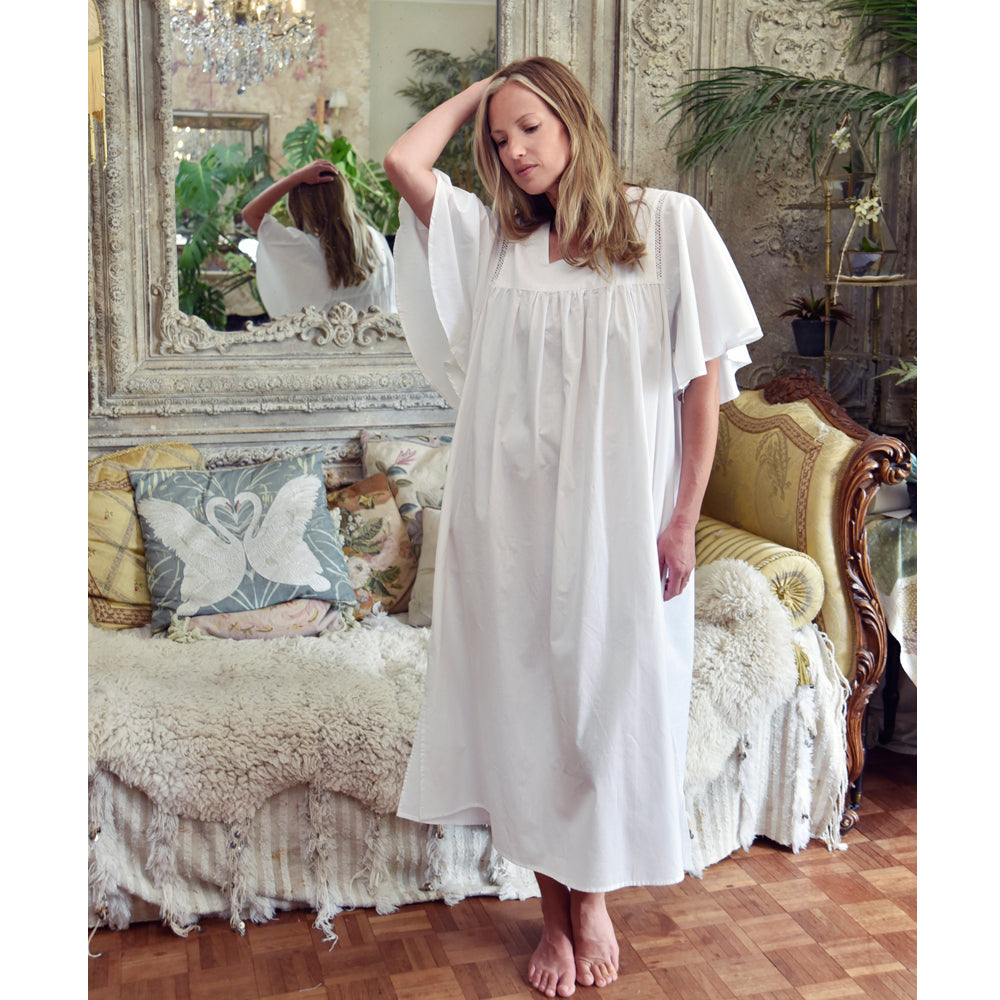 Ladies white 2024 cotton nightdress