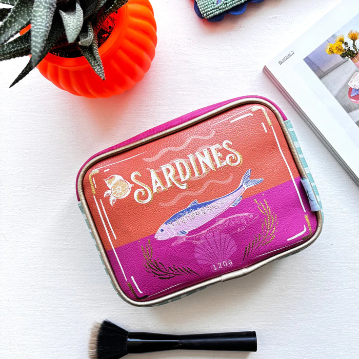 Tide Sardine Make Up Bag